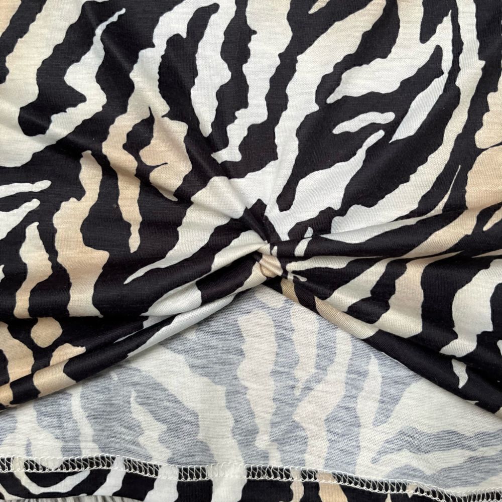 Couer de Vague Animal Print Twist Hem Cold Shoulder Top, Size XXL - Picture 3 of 7